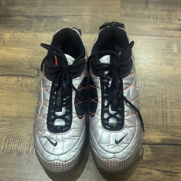 Silver and Black Quilted Sneakers nike airmax - Picture 2 of 5